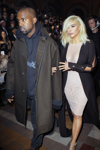 Illustration for article titled Conspiracy Theory: Kim Kardashian and Gwen Stefani are trading places